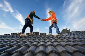 Best Roof Installation  in Momence, IL